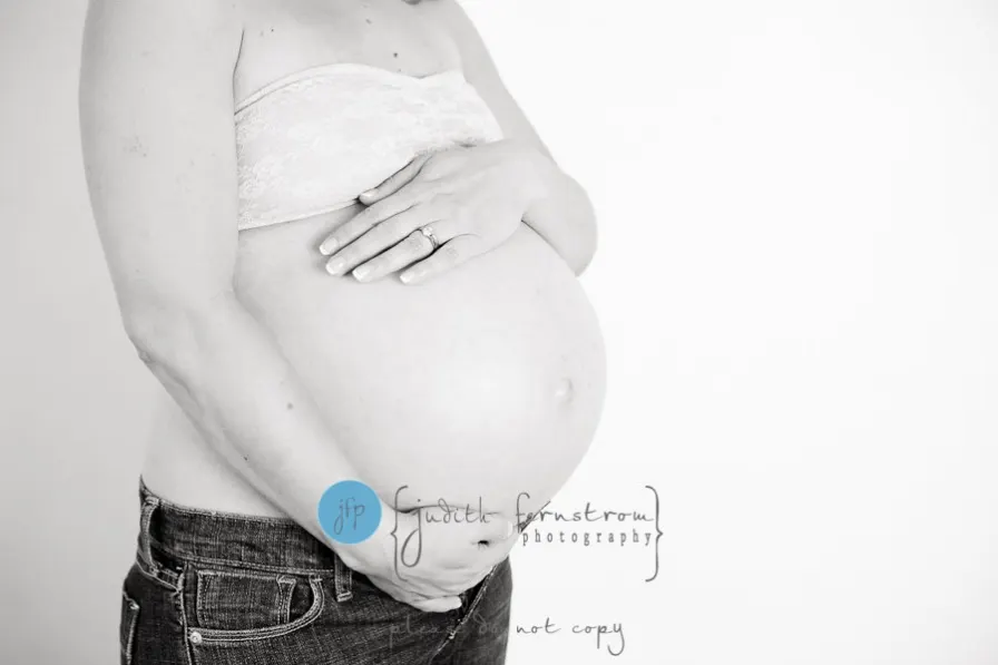 seattle issaquah maternity belly photography newborn