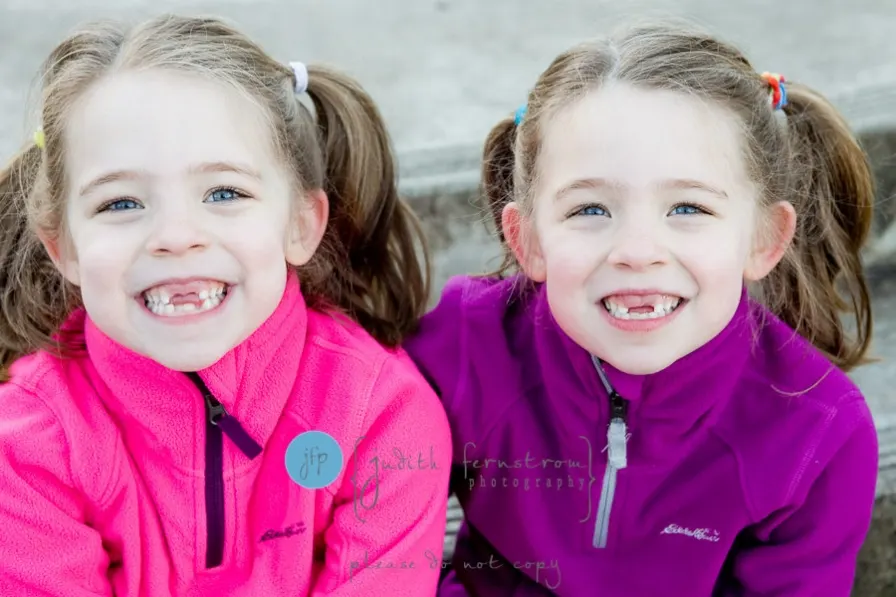 seatlle issaquah child sibling twin photographer