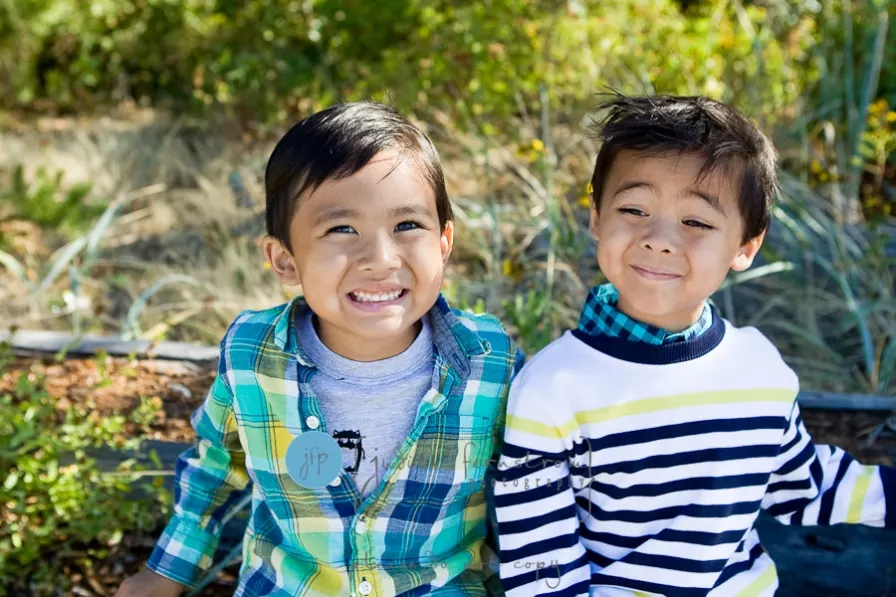 seattle issaquah child sibling photographer